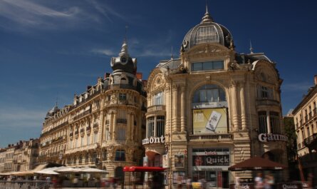 montpellier, comedy square, building